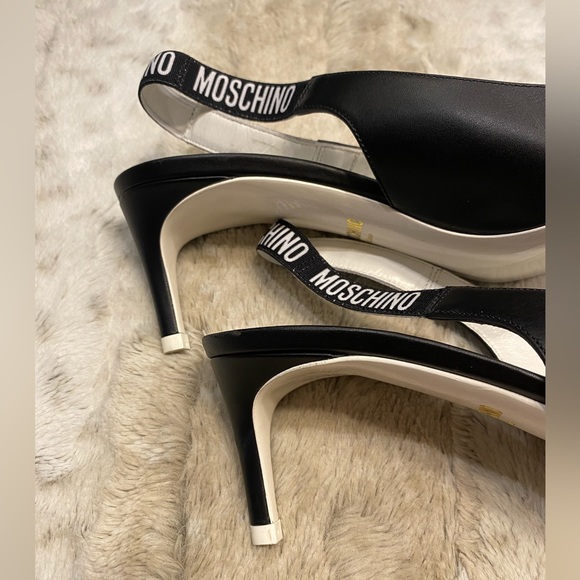 NEW💝Moschino Vitello Black Pump Leather Heels Size EU 39 - Picture 9 of 13